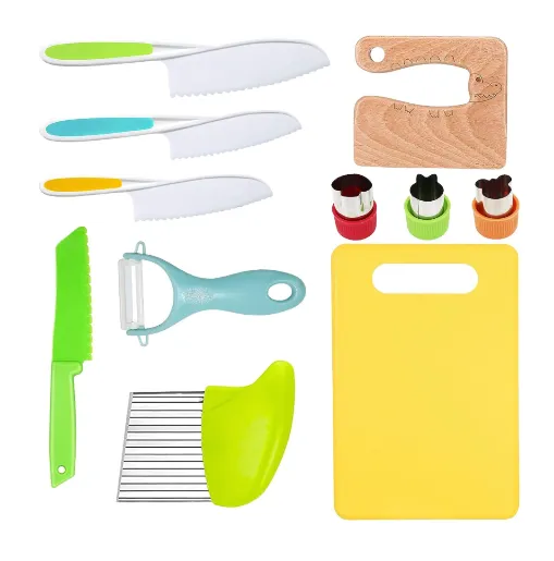 Play kitchen set